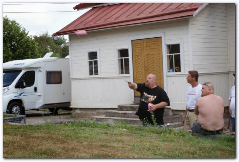 802x537 pixels (65K)